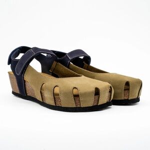 NWT Plakton Closed Toe Sandal - Amy Olive/Blue (Size Women’s US 9/EU 40)